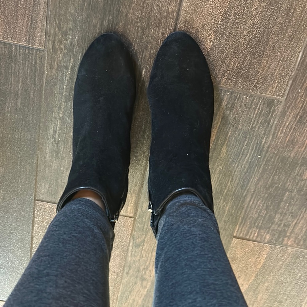 Aquatalia booties in black suede with side zipper and quilted design
